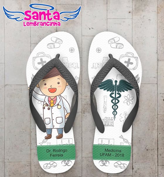 Chinelo Formatura Medicina Caricatura com Ícones COD 6038