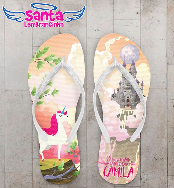 Chinelo Infantil Unicórnio e Castelo no Fundo Personalizado COD 5599