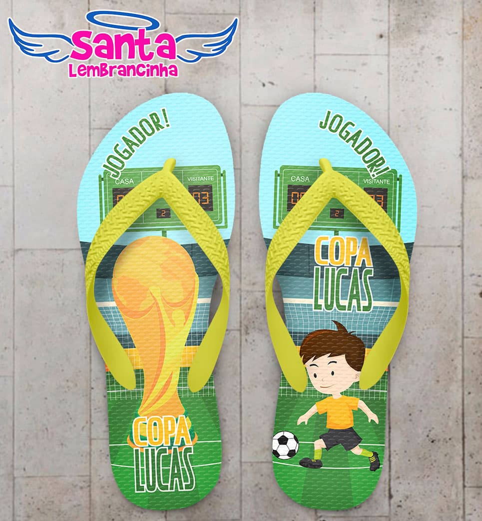 Chinelo Copa do Mundo Jogador e a Taça COD 5844