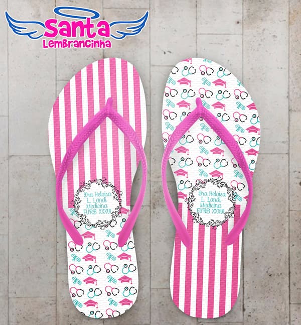Chinelo Formatura Medicina com Capelos e Esteto COD 6120