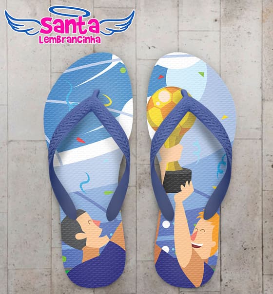Chinelo Copa do Mundo Jogadores com a Taça COD 5930