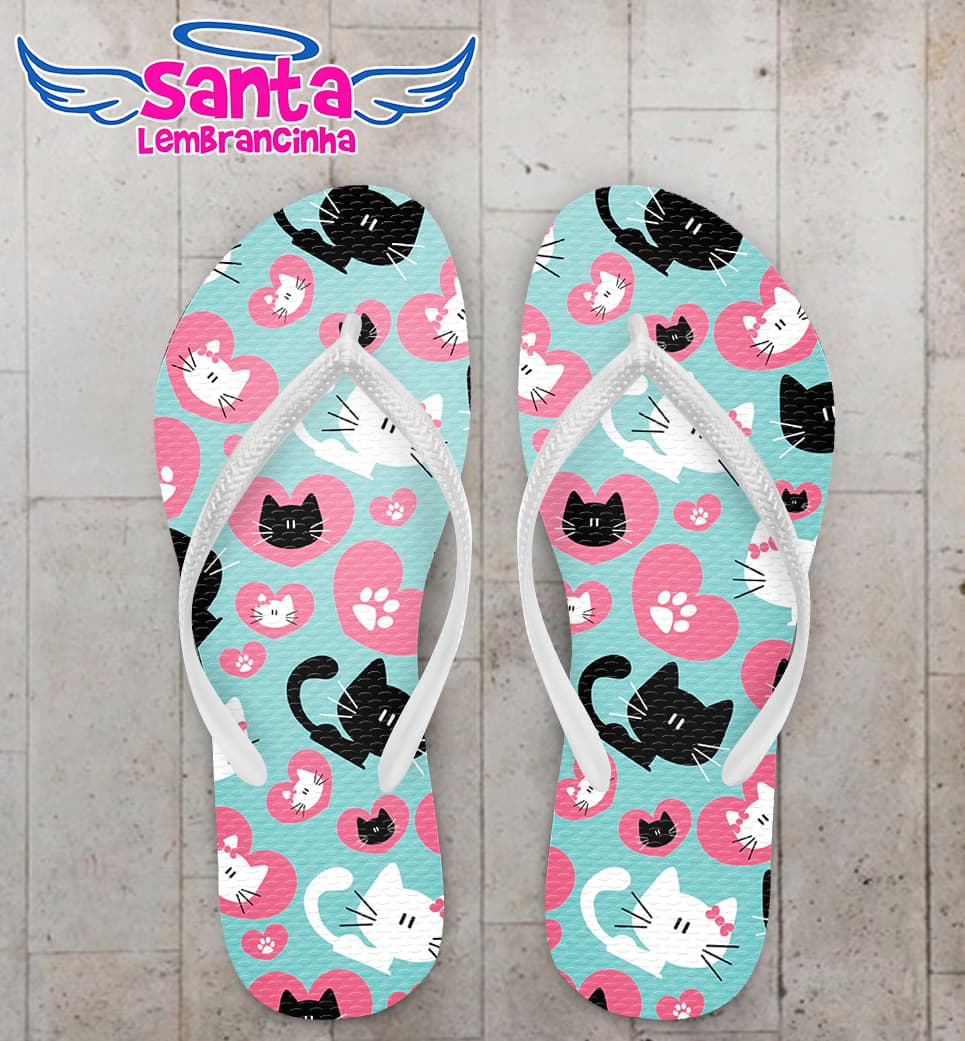 Chinelo Gatinhos Com Fundo de Corações Personalizado COD 10002